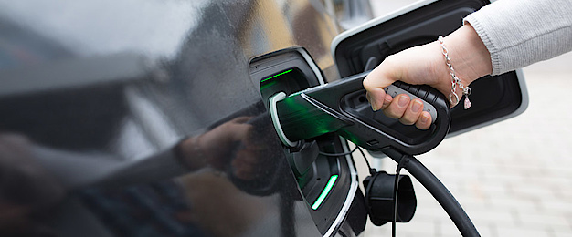 Elektro­mobilität bei Elektro Kratochvil KG in Wertingen